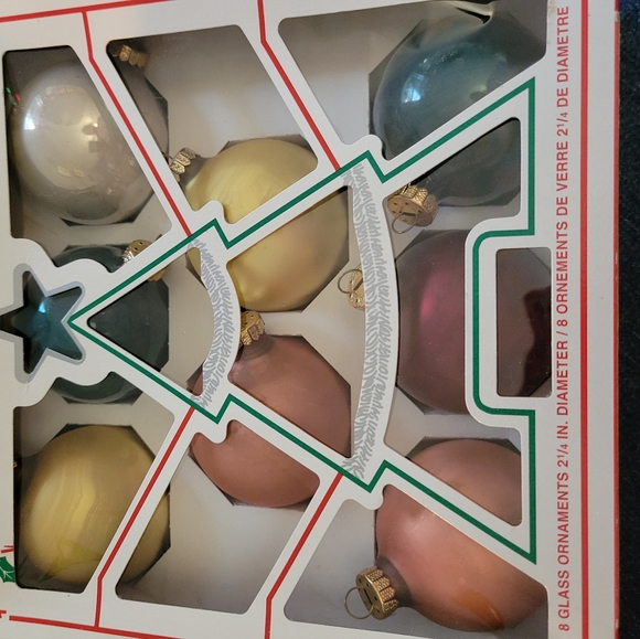 Vintage Christmas ornaments by Holly - Picture 4 of 5